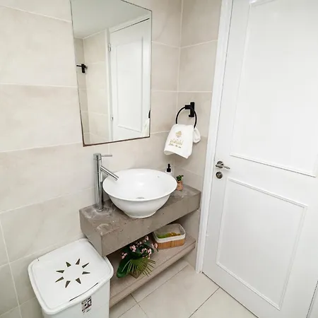 Lazuli Beachfront Sea View Ap144 *