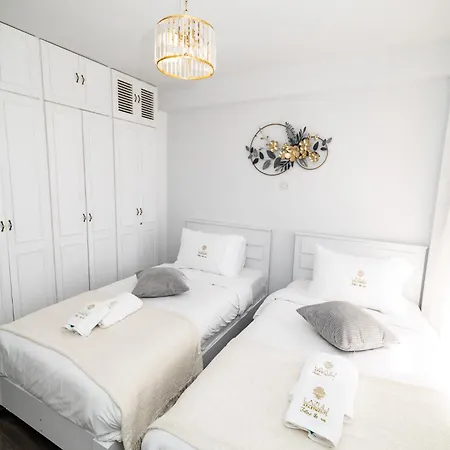 Lazuli Beachfront Sea View Ap144 * Larnaca