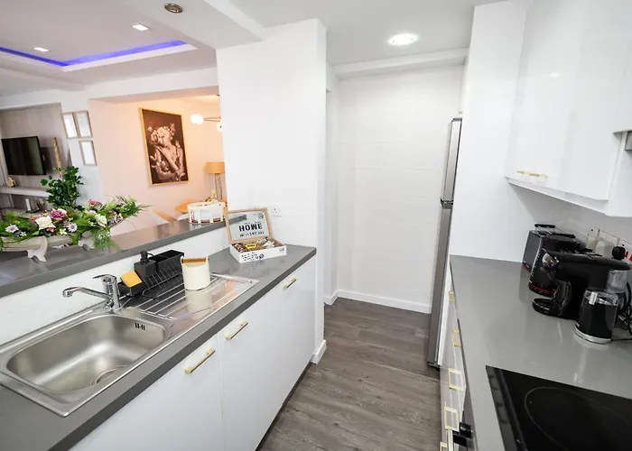 Lazuli Beachfront Sea View Ap144 Larnaca