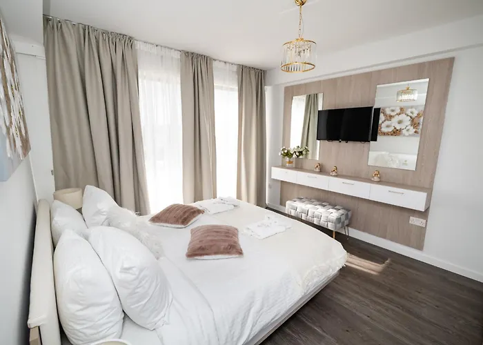 Lazuli Beachfront Sea View Ap144