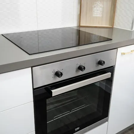 Lazuli Beachfront Sea View Ap144 * Larnaca