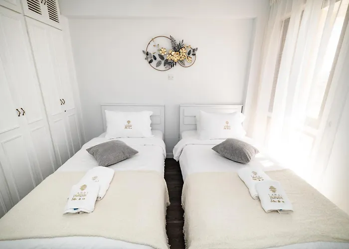 Lazuli Beachfront Sea View Ap144 Апартаменты Ларнака