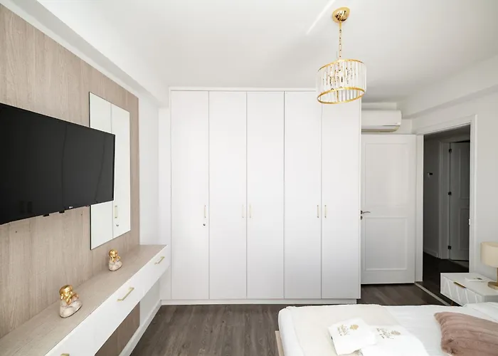 Апартаменты Lazuli Beachfront Sea View Ap144 *