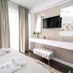 Lazuli Beachfront Sea View Ap144 شقة