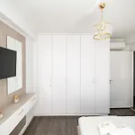 شقة Lazuli Beachfront Sea View Ap144 *