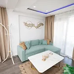 شقة Lazuli Beachfront Sea View Ap144 لارنكا